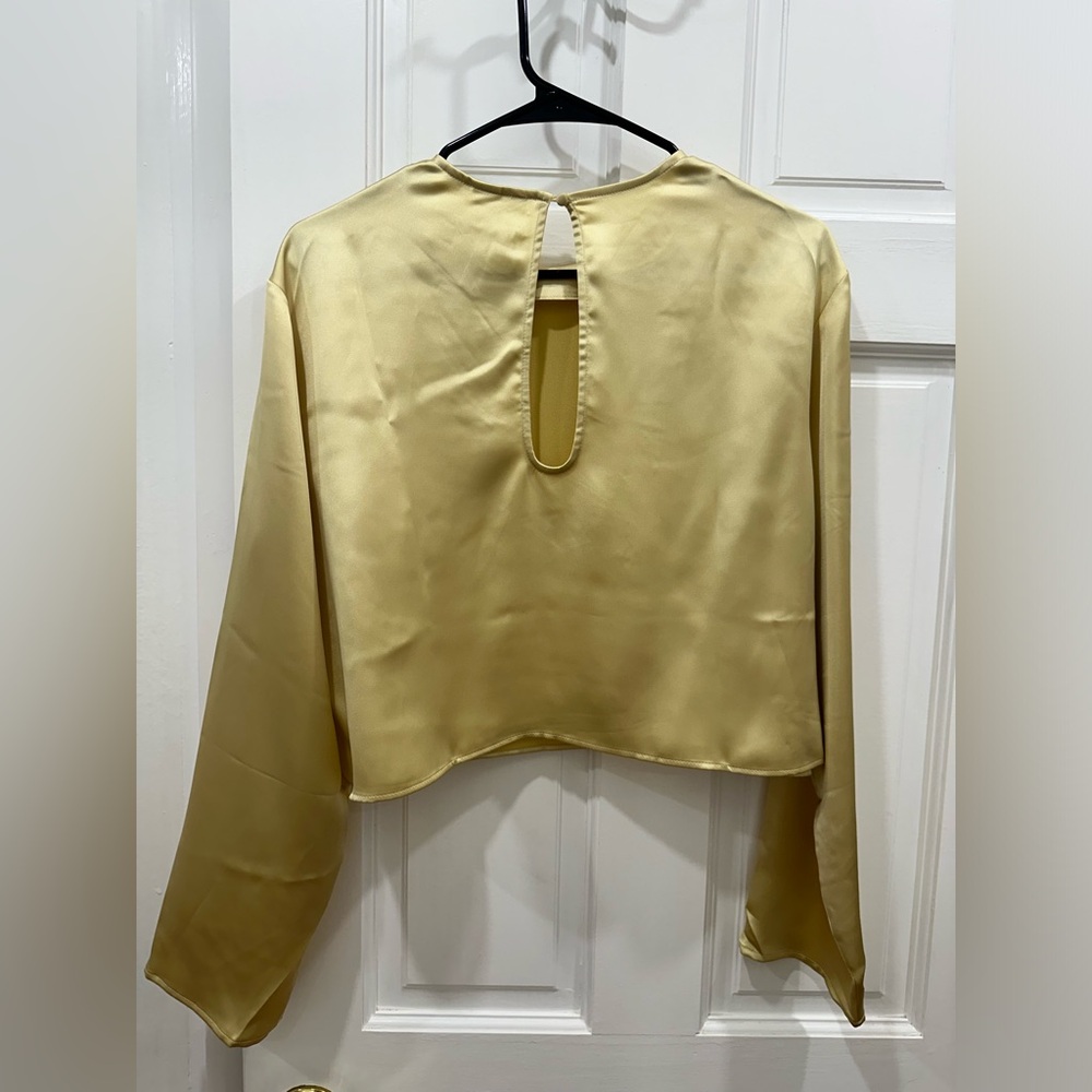 Cropped oversized yellow long sleeve top